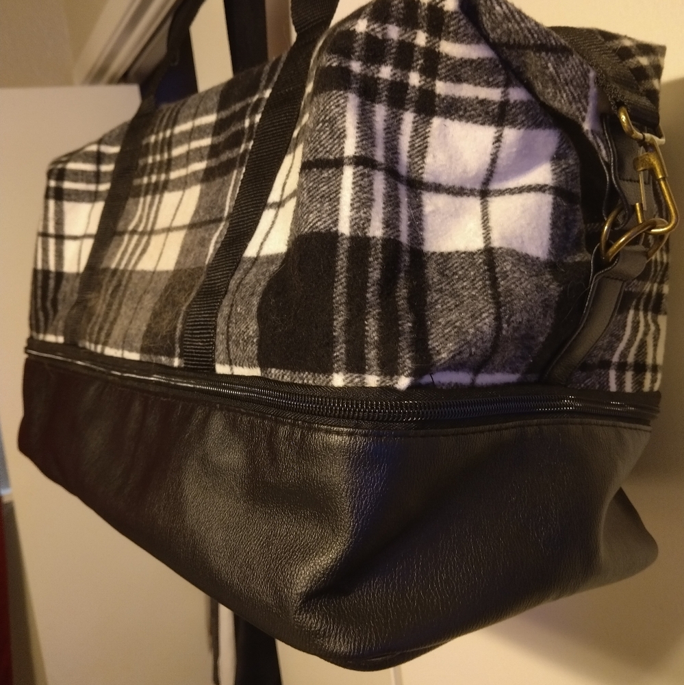 Bag - Picture 3 of 9